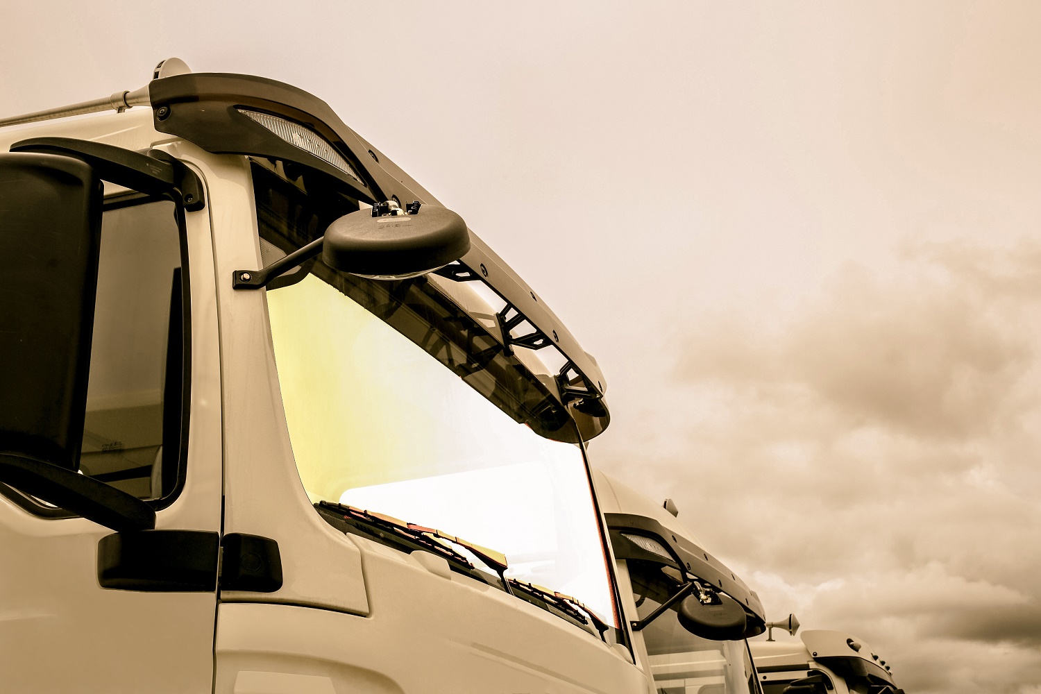 League One Finance and Leasing Corporation offers finance and leasing services through Mortgage Loan and Finance Lease covering.